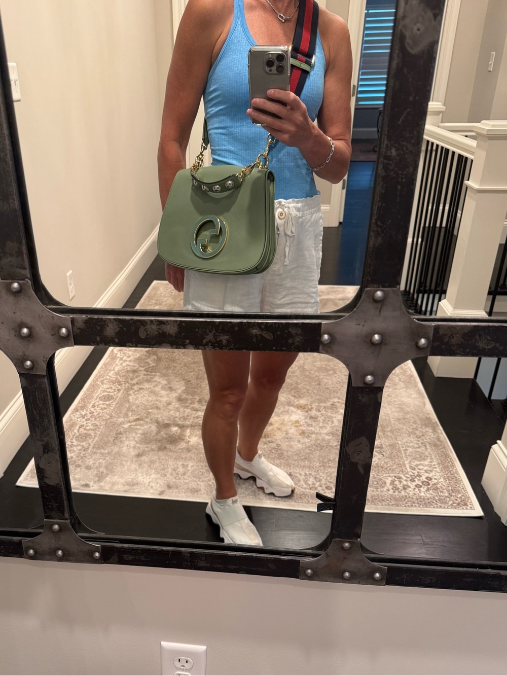 Gucci Blondie Green Leather Shoulder Bag with oversized Gold GG - Picture 16 of 16